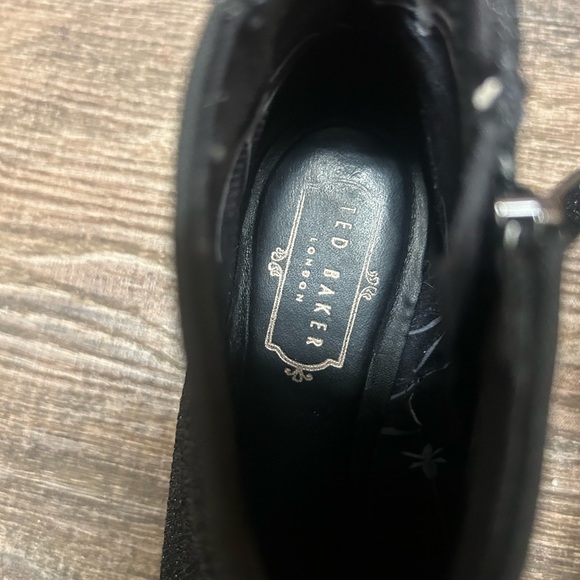 Ted Baker size 37 EUC/GUC “Bowtee” Lurex bow Black Ankle Boots with Kitten Heel - Picture 3 of 16